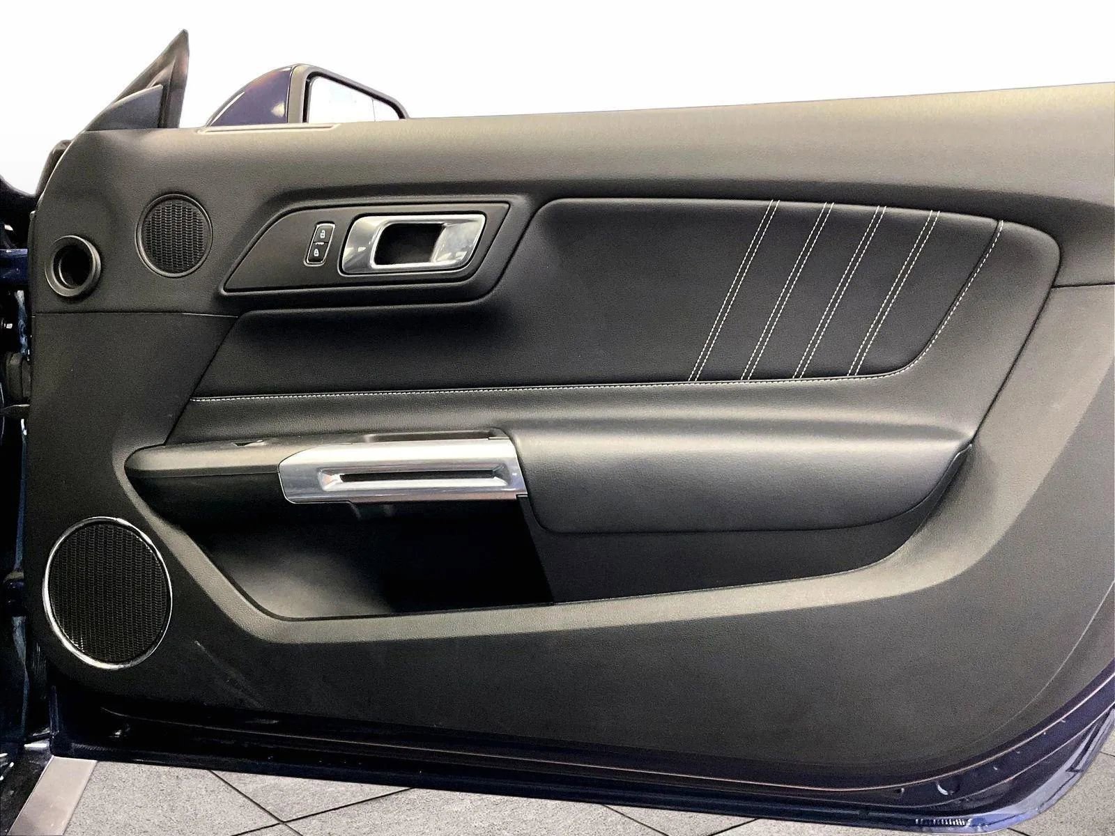 Used 2018 Ford Mustang Premium w/ Ecoboost Performance Package image 23