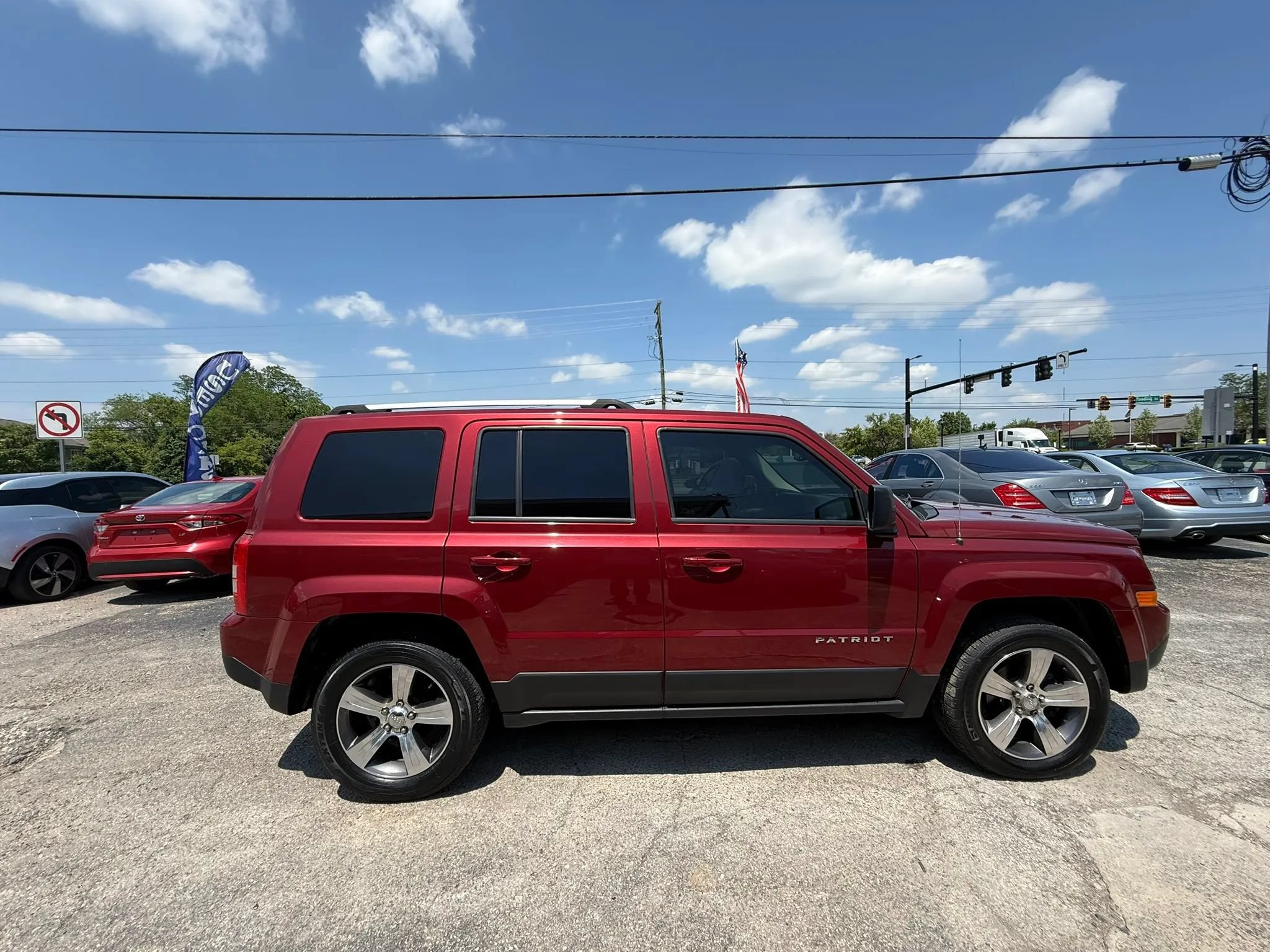 Used 2016 Jeep Patriot High Altitude AWD/4WD image 7