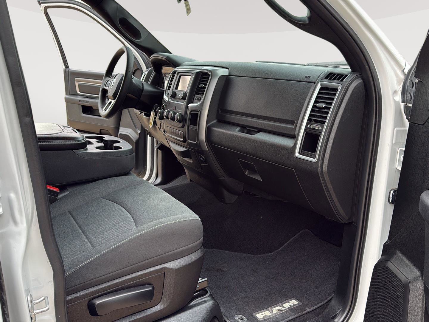 Used 2024 RAM 1500 Classic Warlock image 20