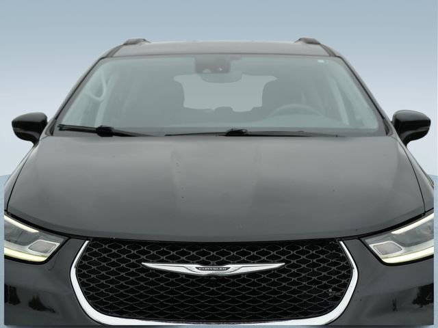 Used 2021 Chrysler Pacifica Touring FWD image 37