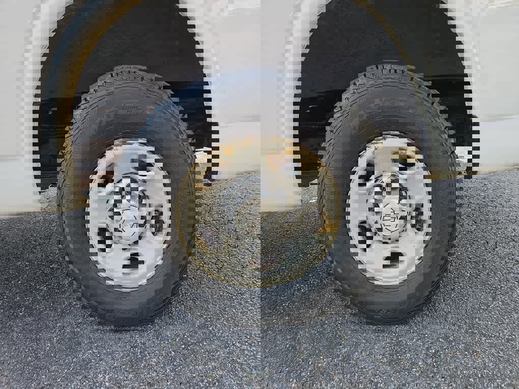 Used 2017 Chevrolet Express 2500 image 11