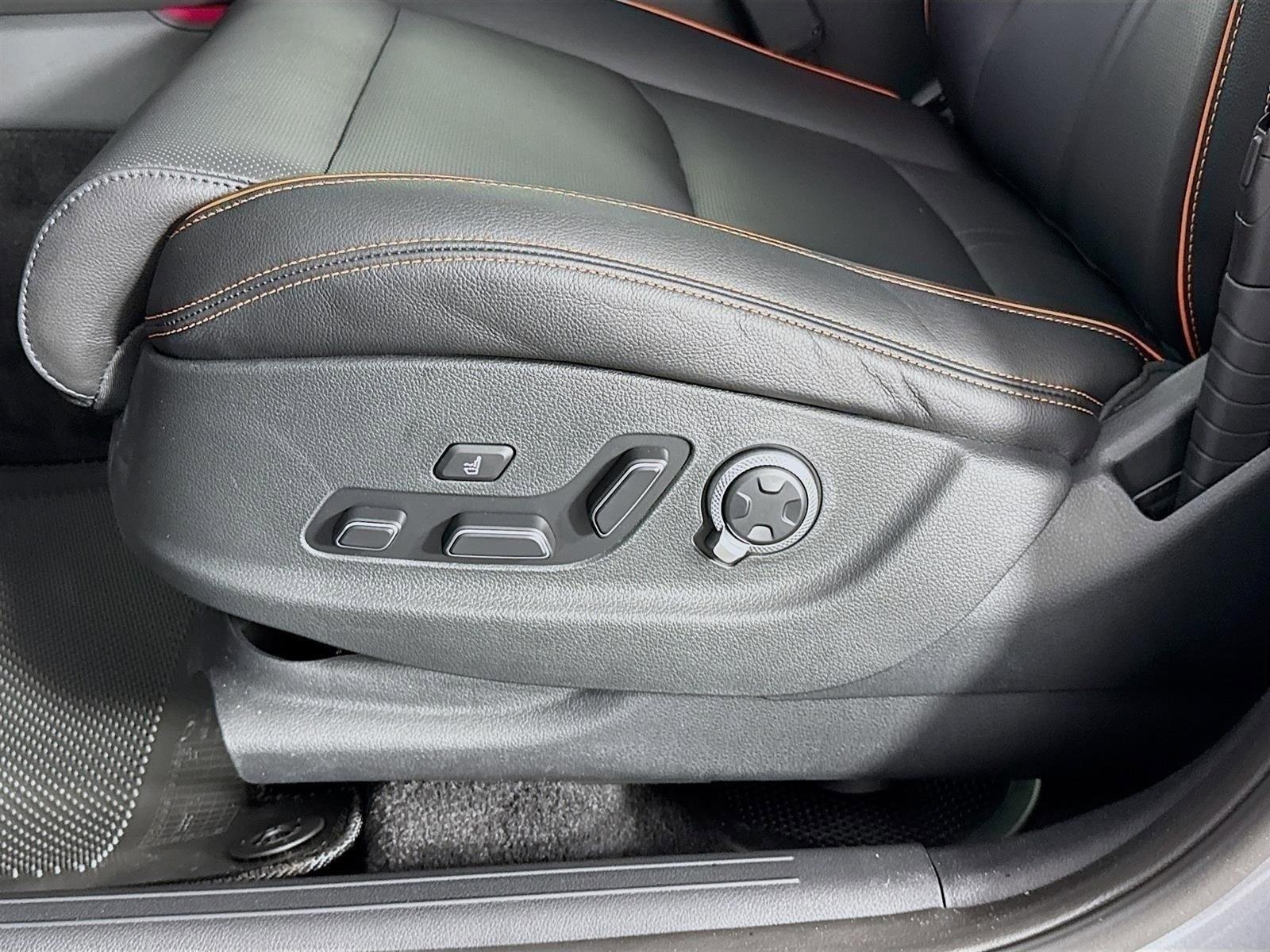 New 2026 Genesis GV70 2.5T Sport Prestige image 22