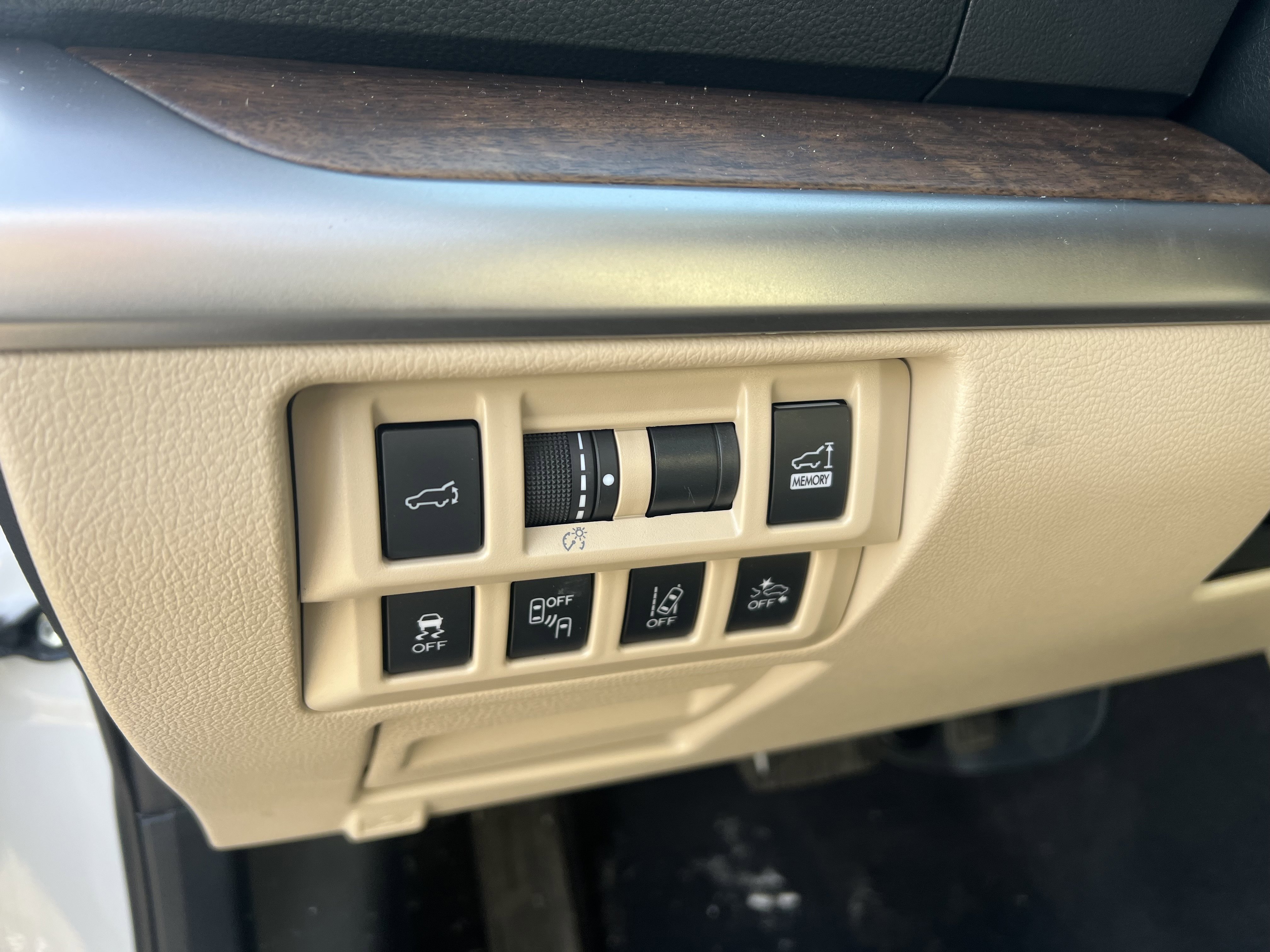 Used 2018 Subaru Outback 2.5i Limited image 19