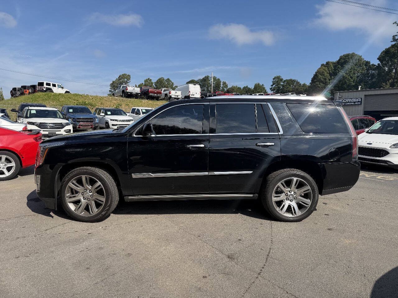 Used 2015 Cadillac Escalade Premium AWD/4WD image 9