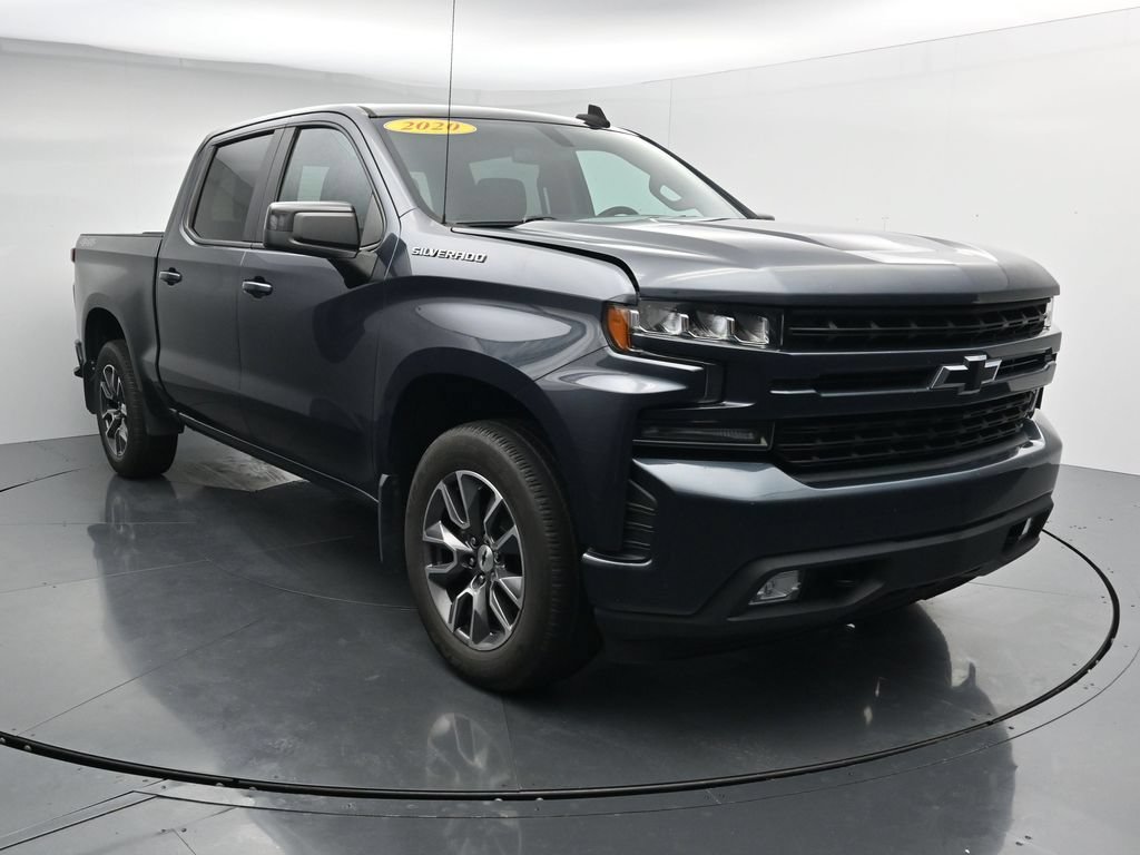 Used 2020 Chevrolet Silverado 1500 RST w/ RST Value Package AWD/4WD image 2