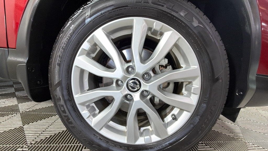 Used 2022 Nissan Rogue Sport SV AWD/4WD image 36