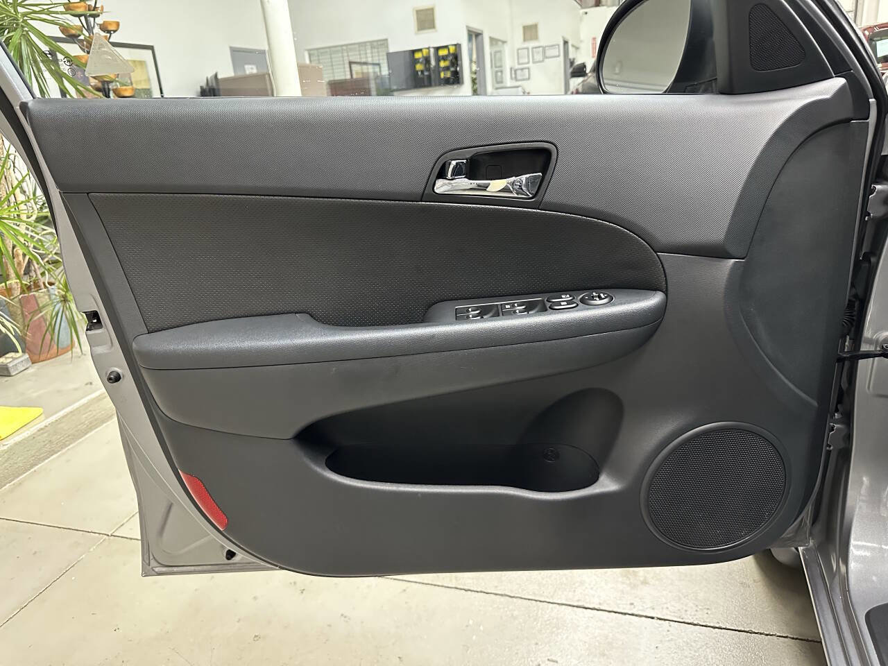 Used 2012 Hyundai Elantra image 10