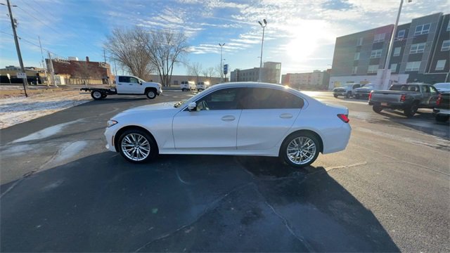 Used 2024 BMW 330i xDrive Sedan w/ Premium Package image 5