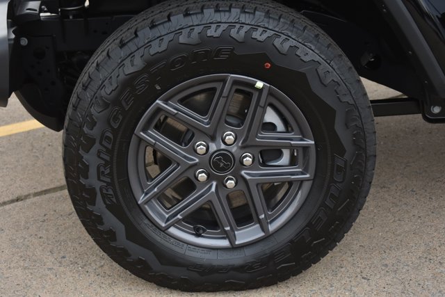 New 2026 Jeep Gladiator Sport image 8