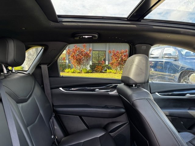 Used 2024 Cadillac XT5 Premium Luxury image 16