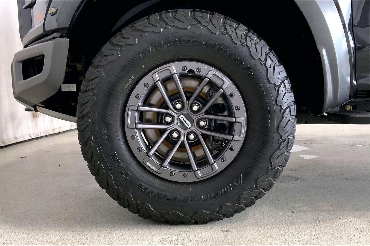 Used 2019 Ford F150 Raptor w/ Equipment Group 802A Luxury AWD/4WD image 8