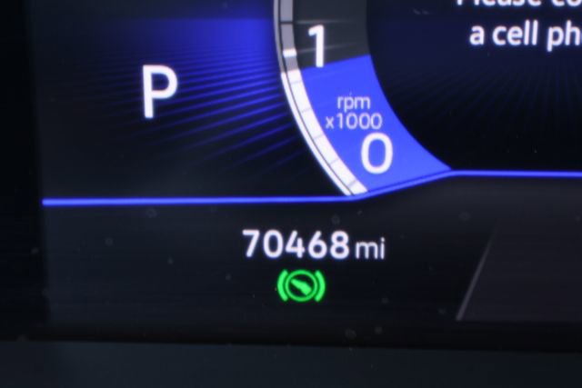 Certified 2022 Volkswagen Jetta SE w/ Panoramic Sunroof Package image 2