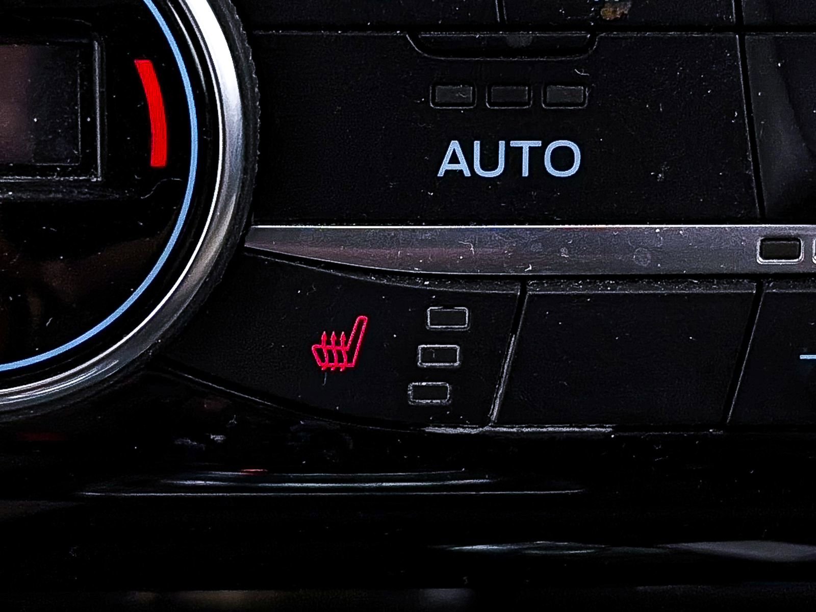 Used 2021 Ford Escape SEL image 19