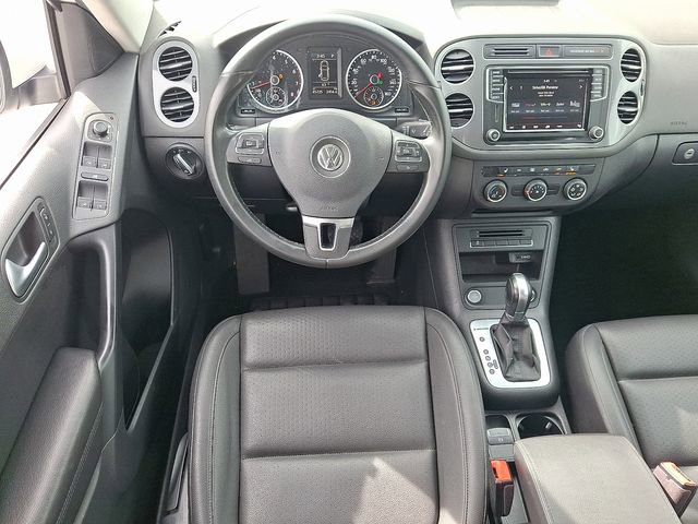 Used 2017 Volkswagen Tiguan S AWD/4WD image 12