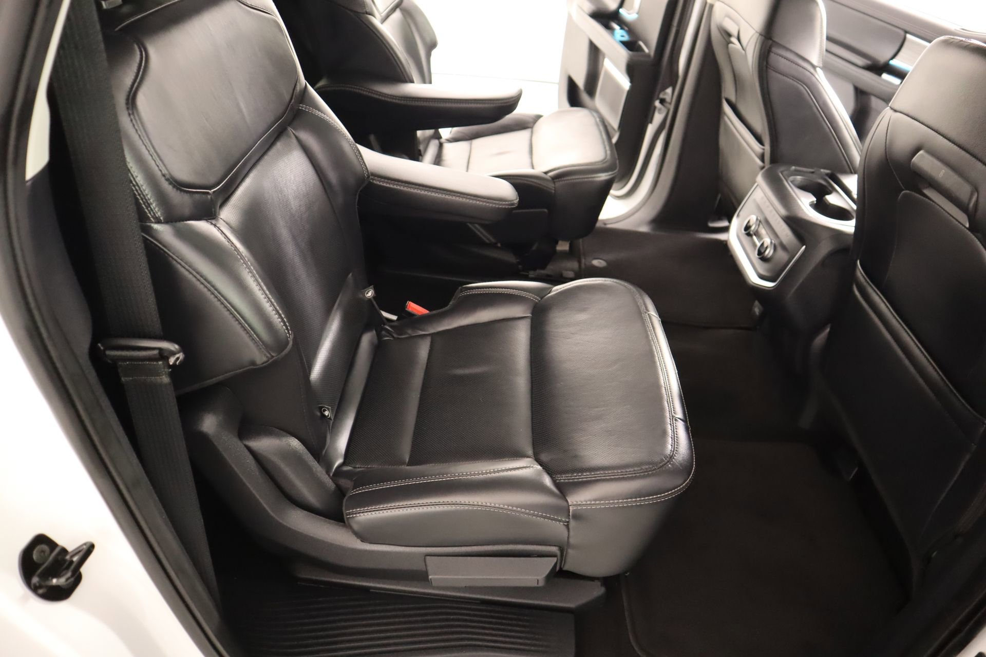 Used 2025 Ford Expedition Max Platinum AWD/4WD image 16