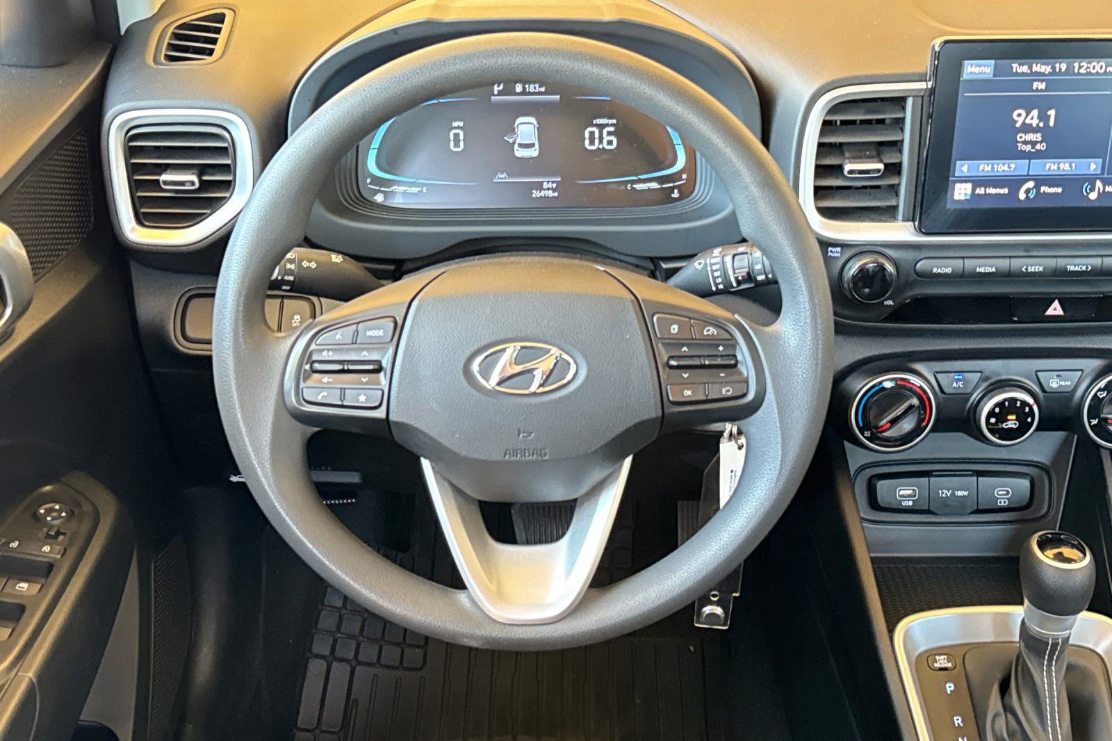 Used 2024 Hyundai Venue SE FWD image 15