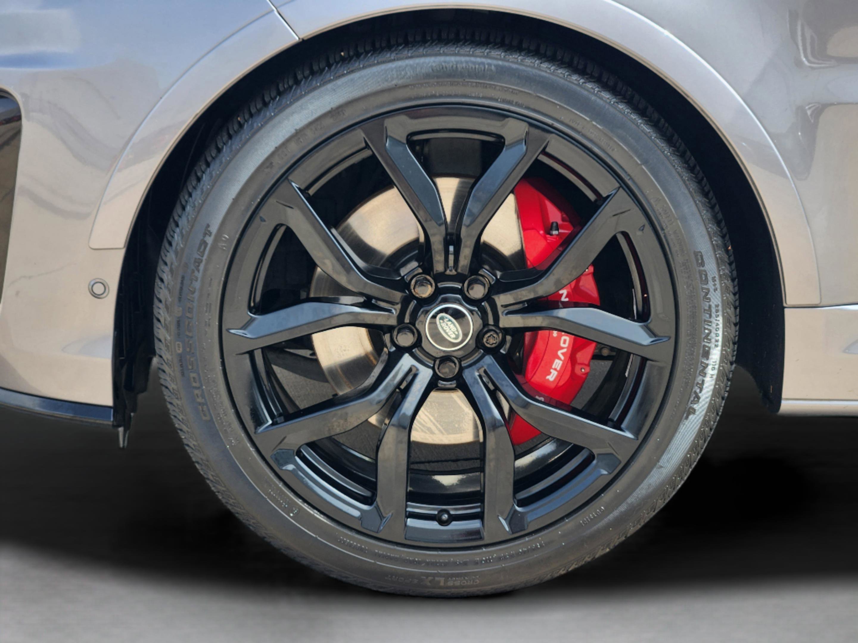 Used 2022 Land Rover Range Rover Sport SVR AWD/4WD image 31