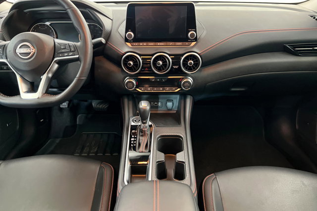 Used 2025 Nissan Sentra SR w/ SR Premium Package image 13