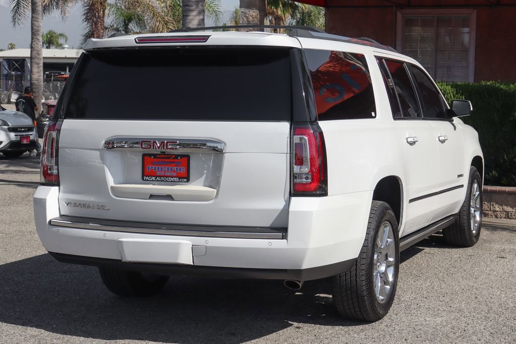 Used 2019 GMC Yukon XL Denali w/ Open Road Package AWD/4WD image 9