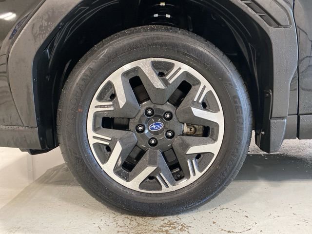 Used 2025 Subaru Forester Premium image 5