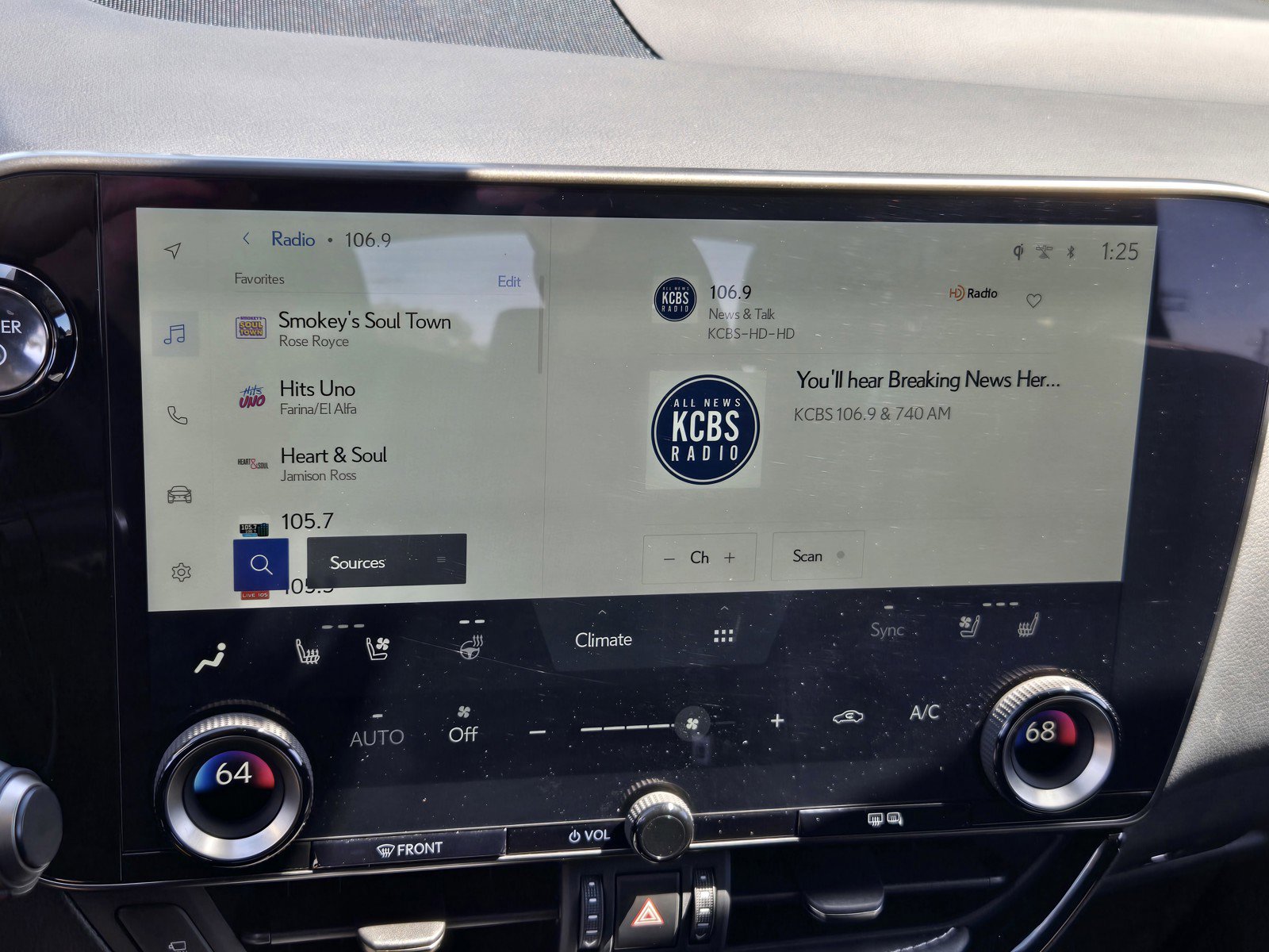 Used 2025 Lexus NX 350h AWD w/ Accessory Package (2T) image 19