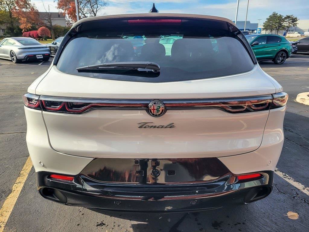 New 2025 Alfa Romeo Tonale w/ Active Assist Package AWD/4WD image 5