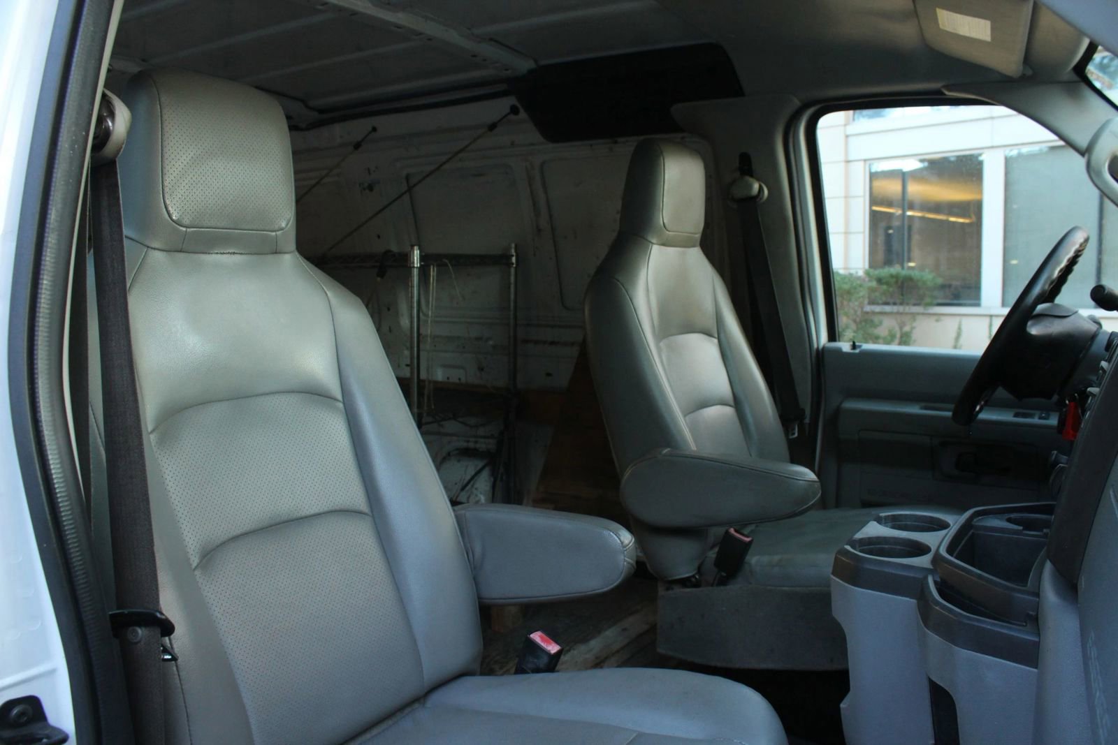 Used 2012 Ford E-150 and Econoline 150 w/ Commercial Cargo Van Pkg RWD image 9