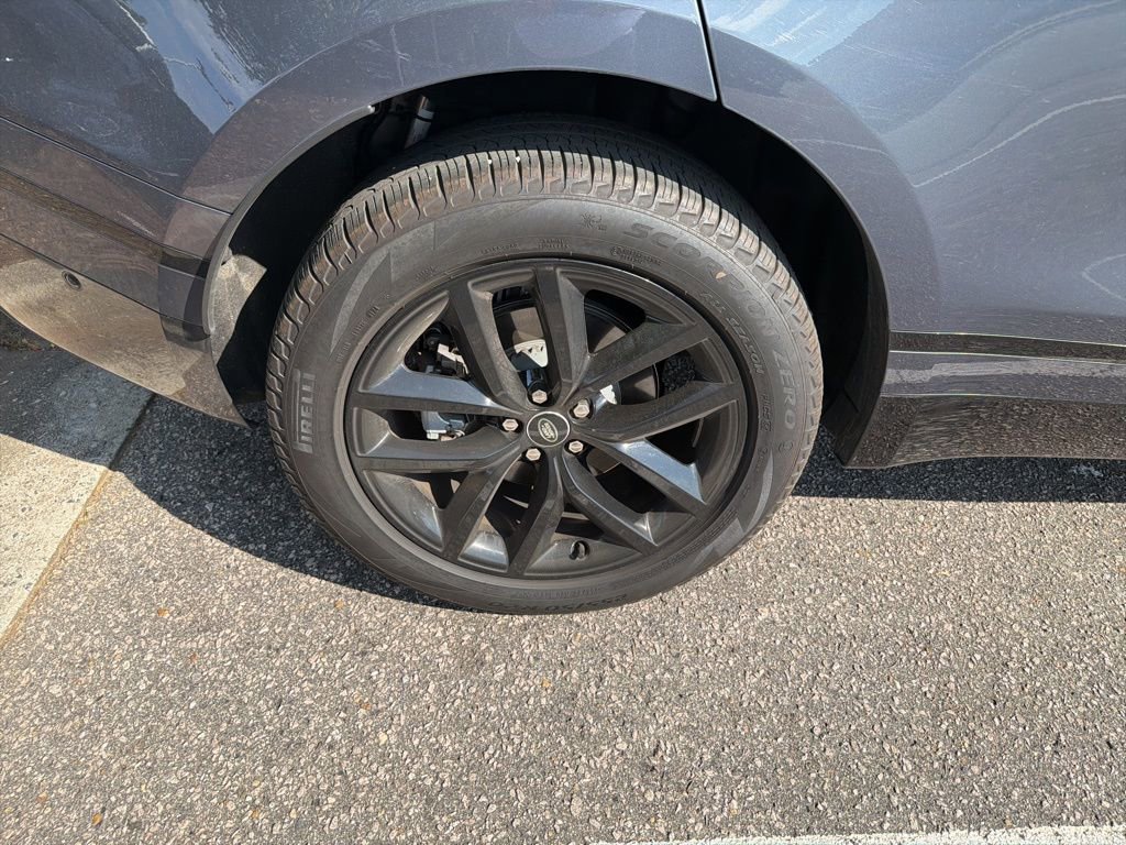 Used 2025 Land Rover Range Rover Velar Dynamic SE AWD/4WD image 27