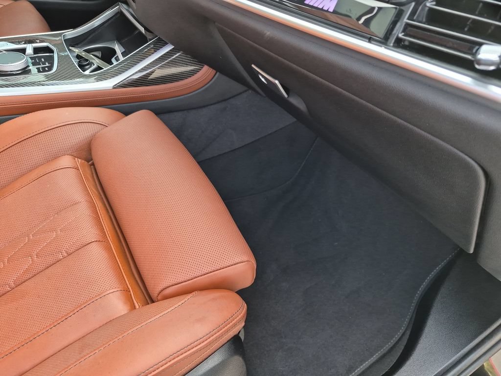Used 2024 BMW X7 M60i w/ Climate Comfort Package AWD/4WD image 42