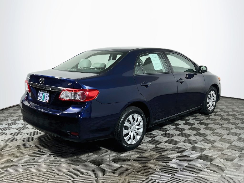 Used 2012 Toyota Corolla LE FWD image 7