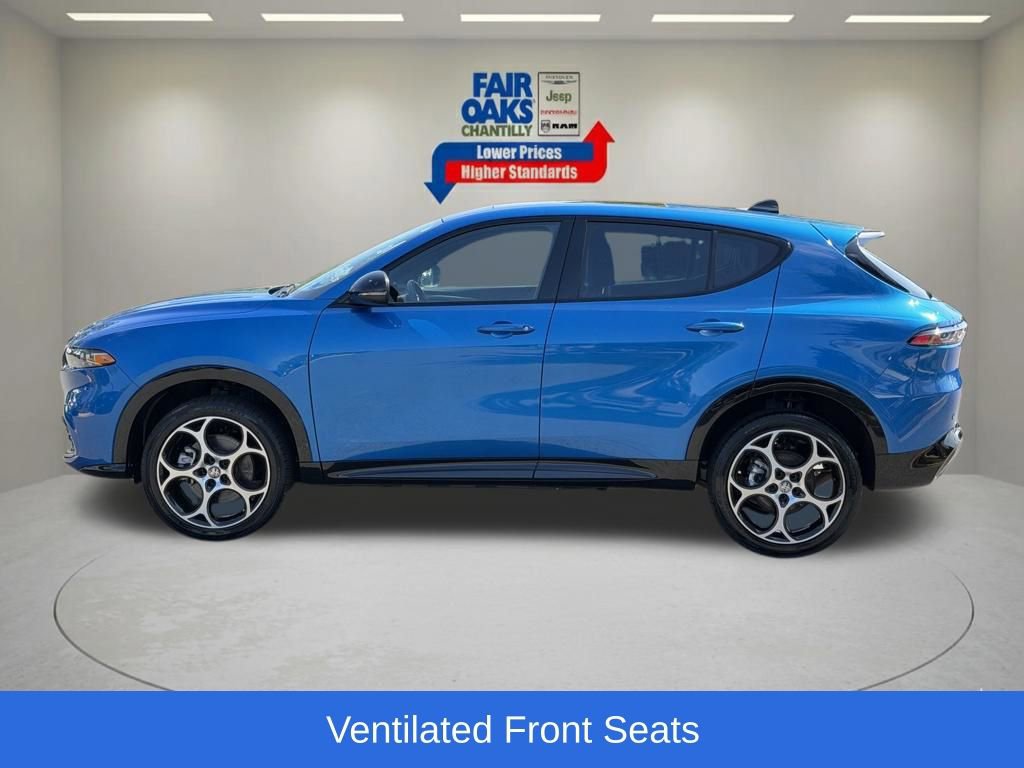 Used 2025 Alfa Romeo Tonale w/ Premium Package AWD/4WD image 11