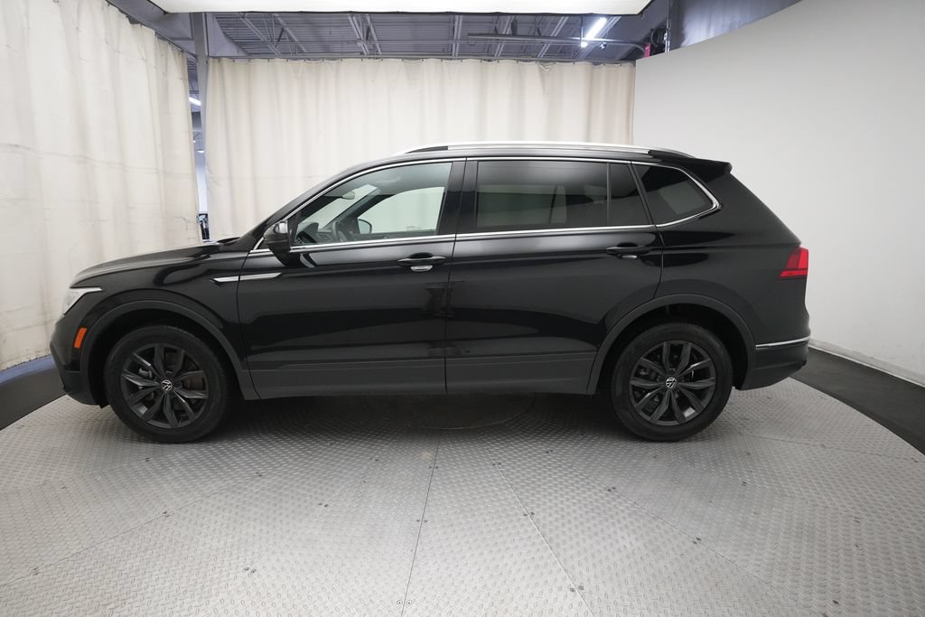 Used 2024 Volkswagen Tiguan SE AWD/4WD image 24