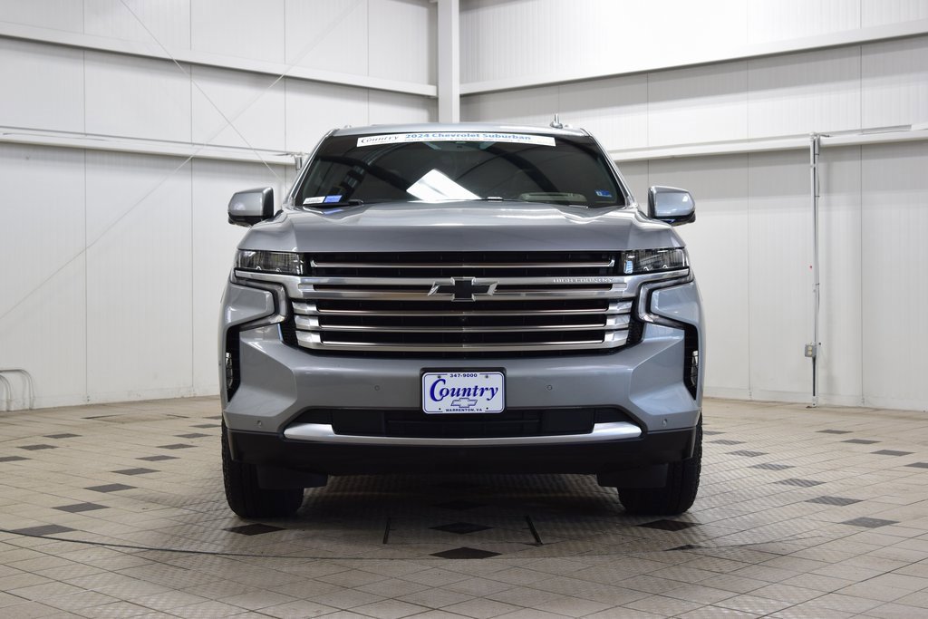 Used 2024 Chevrolet Suburban High Country image 2