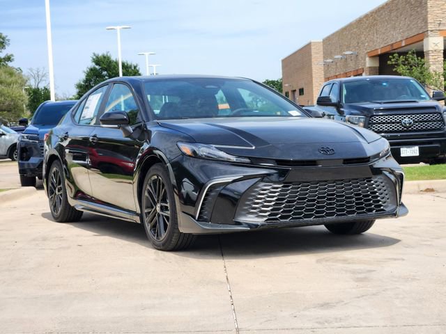 New 2026 Toyota Camry SE FWD image 2