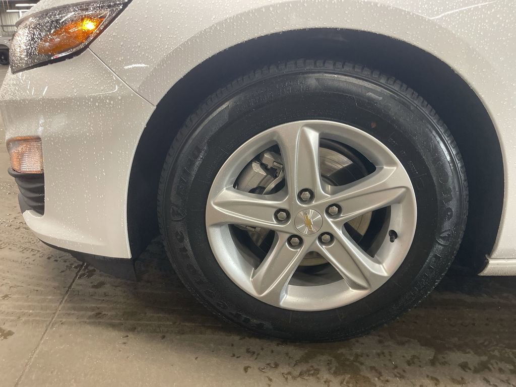 Used 2024 Chevrolet Malibu LS image 16