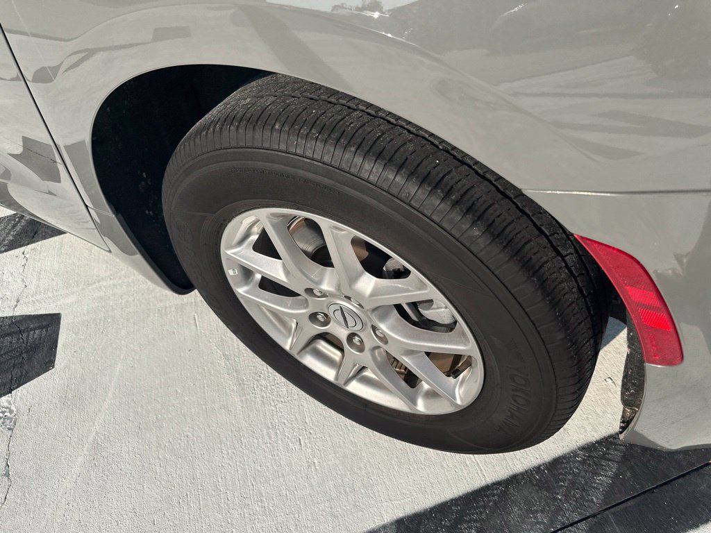 Used 2025 Chrysler Pacifica Select FWD image 37