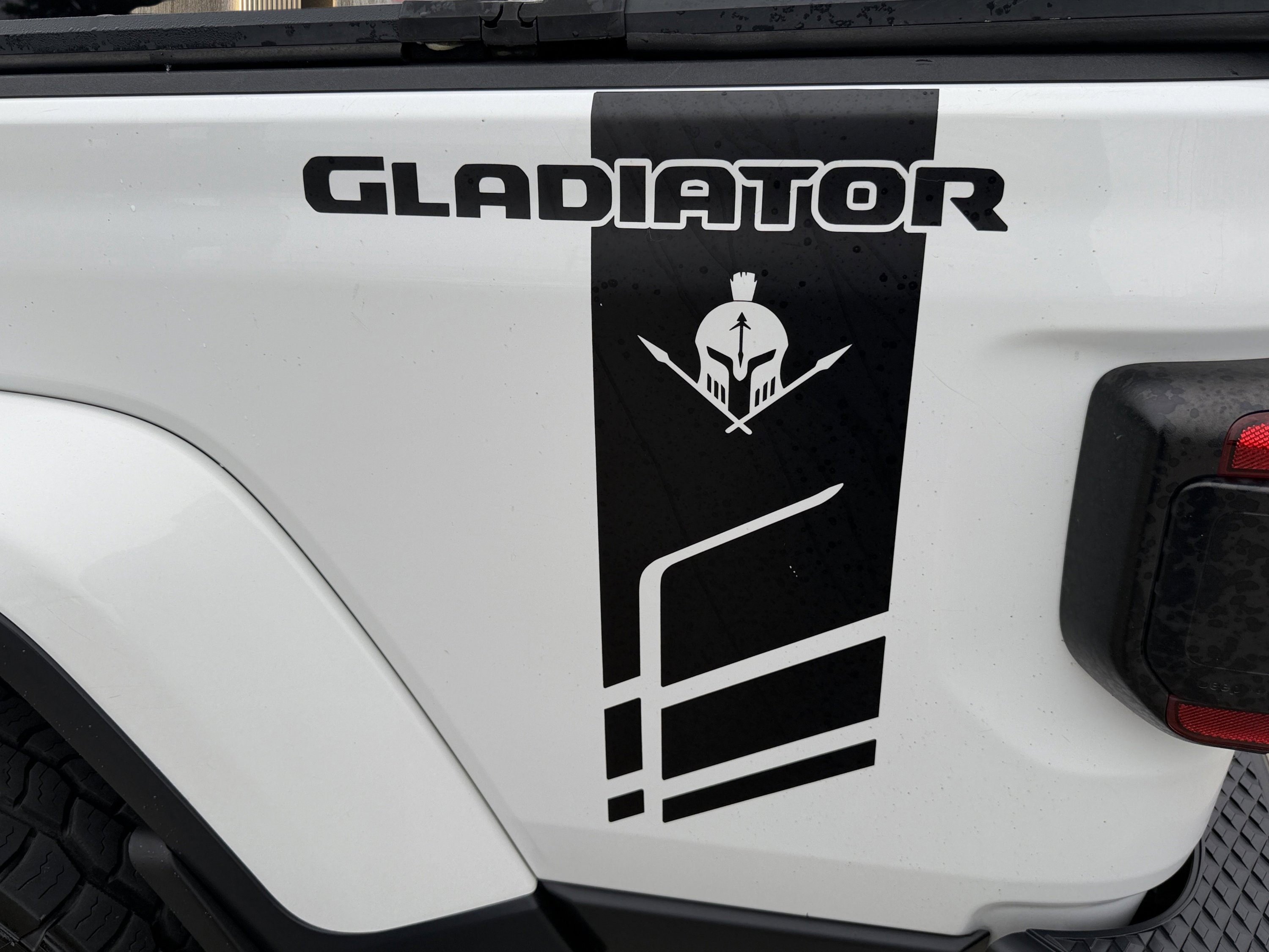 Used 2020 Jeep Gladiator Overland image 35