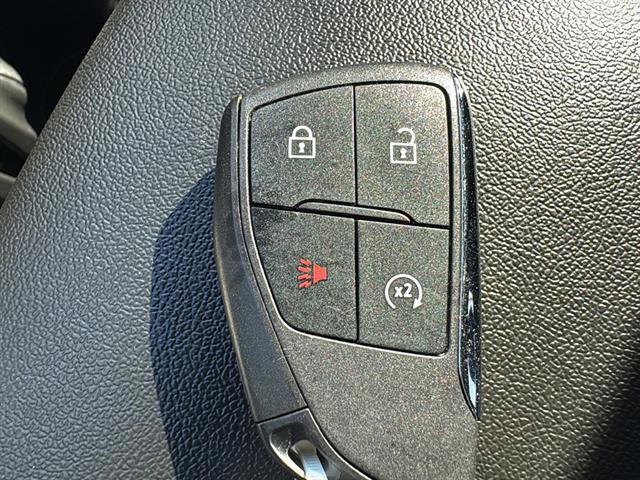 Used 2025 Chevrolet Colorado LT w/ Advanced Trailering Package RWD image 29