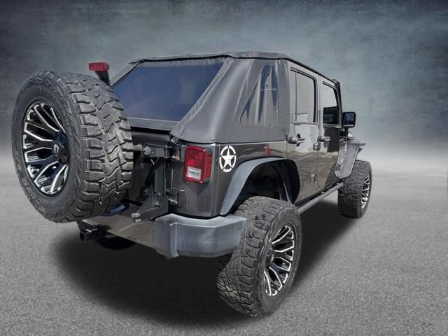 Used 2018 Jeep Wrangler Unlimited Sahara AWD/4WD image 6