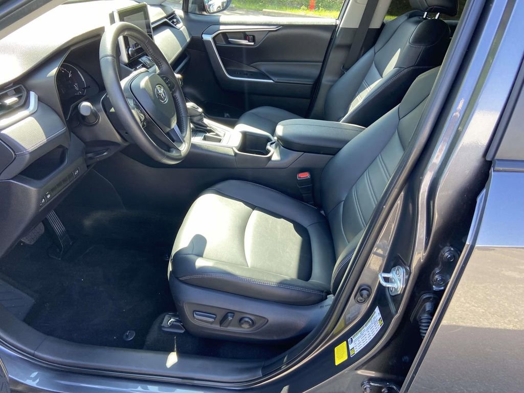 Used 2024 Toyota RAV4 XLE Premium FWD image 19