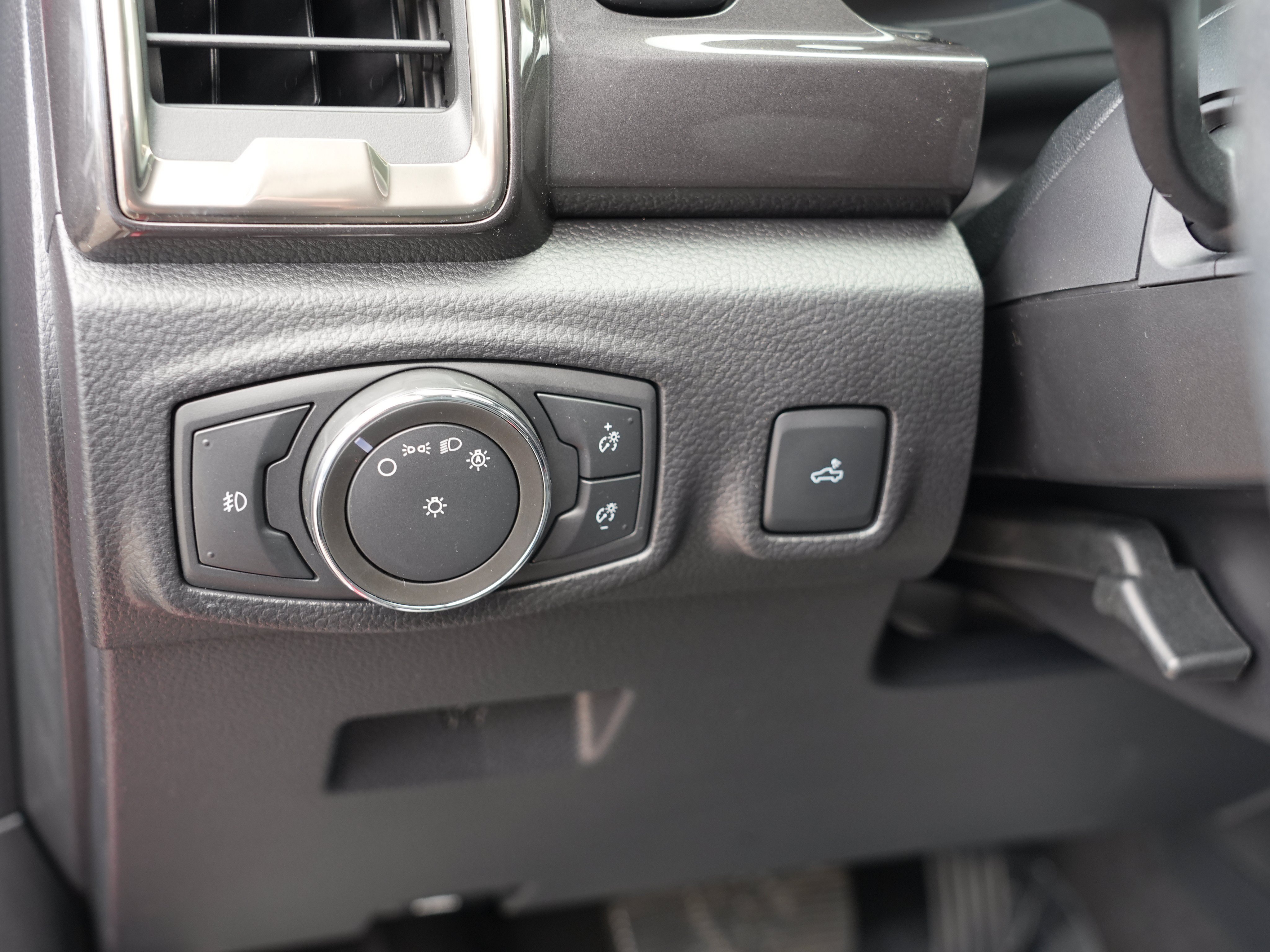 Used 2021 Ford Ranger Lariat w/ Equipment Group 501A High AWD/4WD image 18