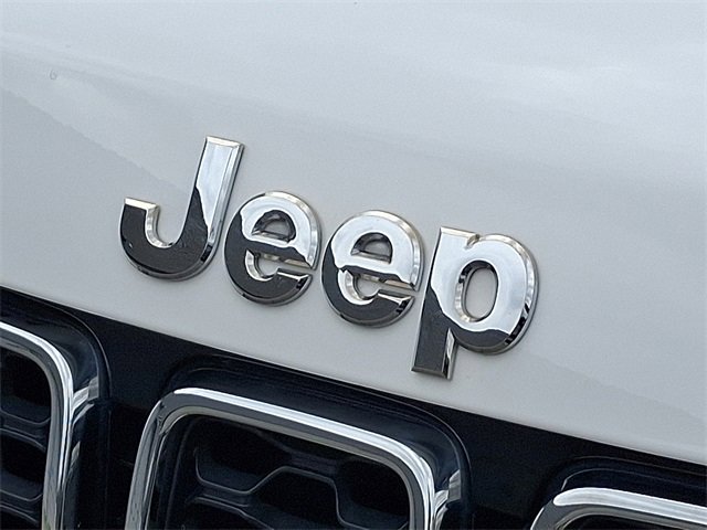 Used 2021 Jeep Grand Cherokee Limited w/ Sun & Sound Group image 29