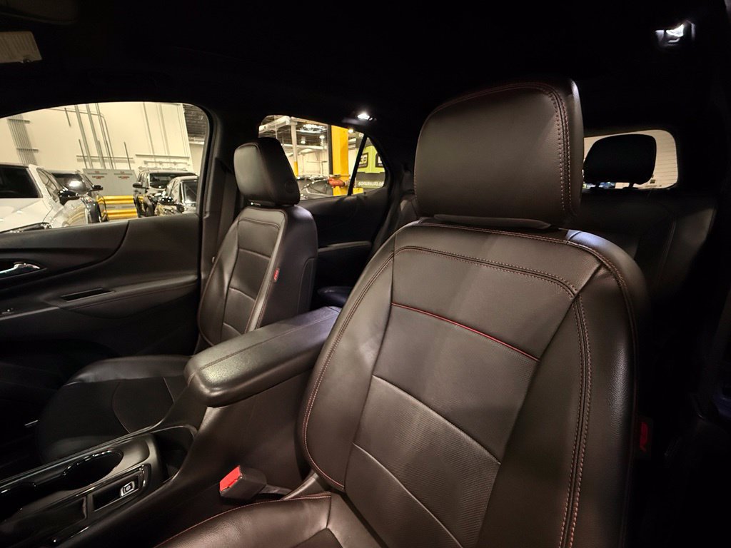 Used 2022 Chevrolet Equinox RS w/ RS Leather Package FWD image 18
