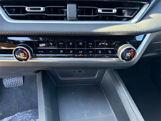 New 2026 Chevrolet Equinox LT w/ Convenience Package II image 27