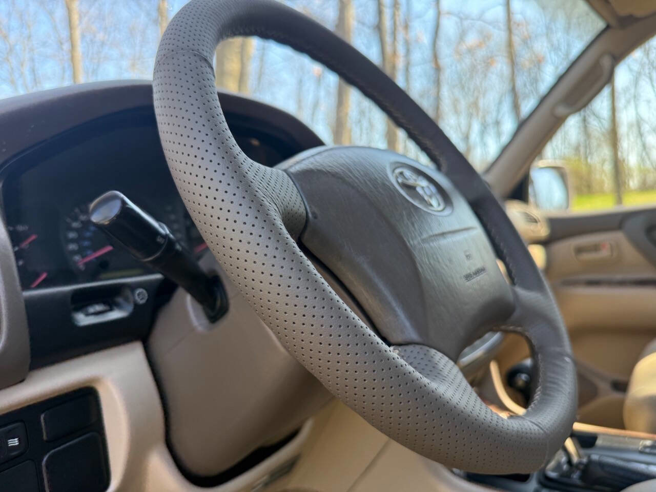 Used 2001 Toyota Land Cruiser image 58