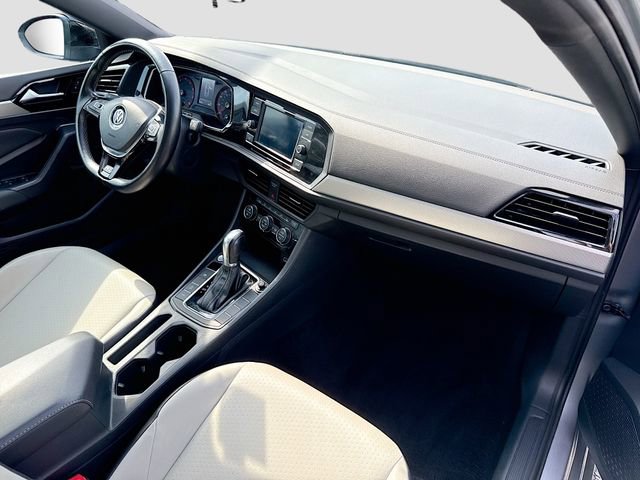 Used 2019 Volkswagen Jetta R-Line w/ R-Line Cold Weather Package image 31