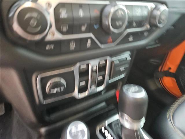 Used 2025 Jeep Gladiator Sport image 17