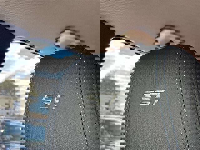 Used 2025 Buick Encore GX Sport Touring w/ Advanced Technology Package AWD/4WD image 25