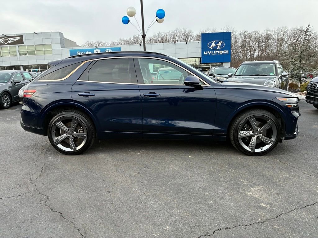 Used 2022 Genesis GV70 3.5T Sport w/ Sport Prestige Package image 8