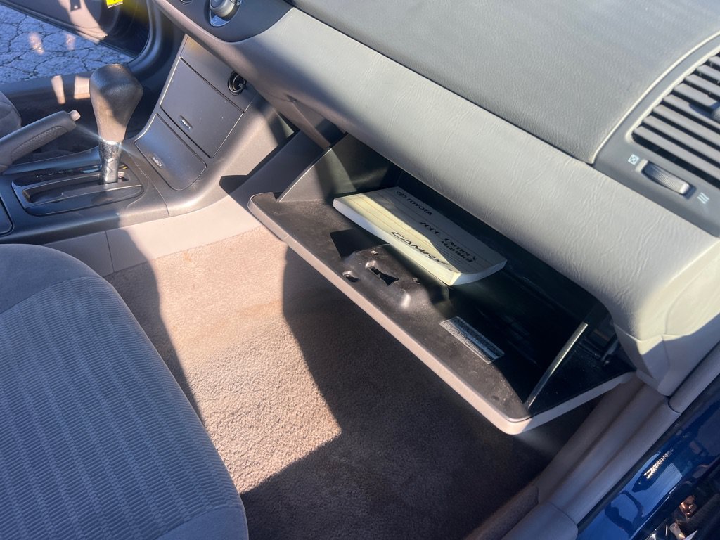 Used 2006 Toyota Camry LE FWD image 18